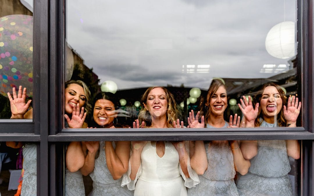 The Bond Company – Snobs Wedding!